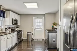 21 Ellington St, East Orange, NJ 07017 - Photo 11