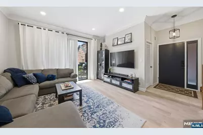 166 Sandcastle Key, Secaucus, NJ 07094 - Photo 7
