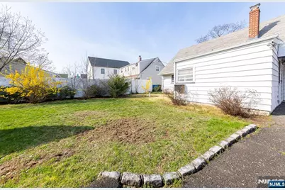 71 Hobart Avenue, Rutherford, NJ 07070 - Photo 21