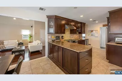 8 Prescott Road, Ho Ho Kus, NJ 07423 - Photo 9