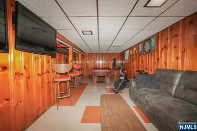 155 Rutherford Boulevard, Clifton, NJ 07014 - Photo 15