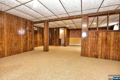 8 Royal Avenue, Hawthorne, NJ 07506 - Photo 29