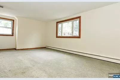 8 Royal Avenue, Hawthorne, NJ 07506 - Photo 19