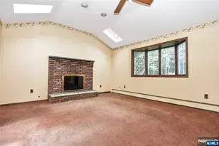 8 Royal Ave, Hawthorne, NJ 07506 - Photo 11