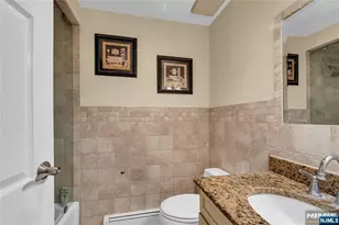 8C Cove Ln, North Bergen, NJ 07047 - Photo 19