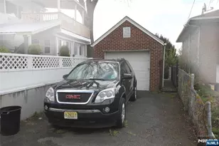 210 Day Ave, Cliffside Park, NJ 07010 - Photo 31