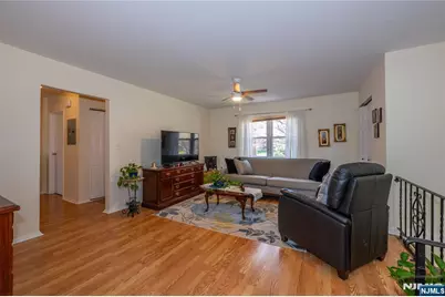 1146 Valley Road 2A #2A, Wayne, NJ 07470 - Photo 9