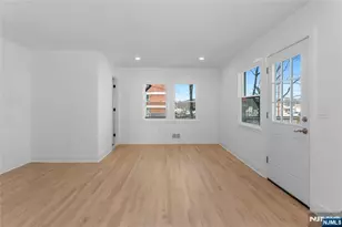 325 Hollywood Ave, Hillside, NJ 07205 - Photo 11