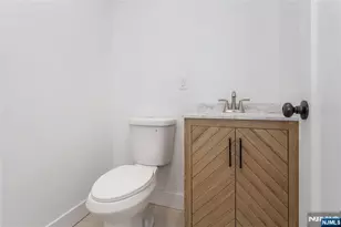 325 Hollywood Ave, Hillside, NJ 07205 - Photo 13