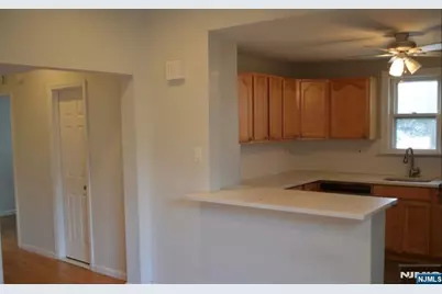 106 Broughton Avenue, Bloomfield, NJ 07003 - Photo 7
