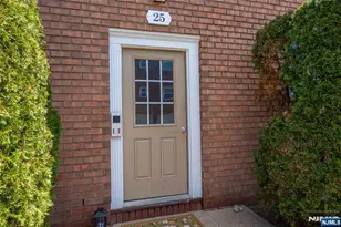 25 Hinchman Ave 1A, Wayne, NJ 07470 - Photo 3