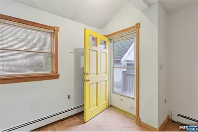 27 Jagoe Street, Bergenfield, NJ 07621 - Photo 23