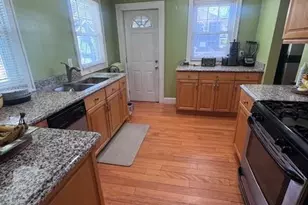 38 Emerson St, East Orange, NJ 07018 - Photo 9