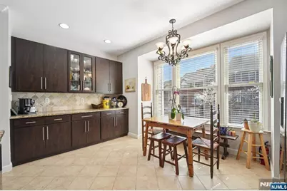 428 Newburgh Court, West New York, NJ 07093 - Photo 9