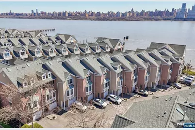 428 Newburgh Court, West New York, NJ 07093 - Photo 43