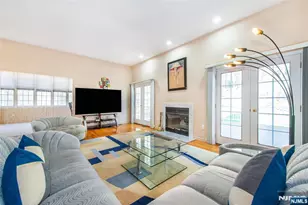 10 Pierson Ct, Mahwah, NJ 07430 - Photo 23