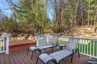 10 Pierson Court, Mahwah, NJ 07430 - Photo 11