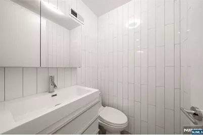 1077 River Road Ph 13 #PH 13, Edgewater, NJ 07020 - Photo 11