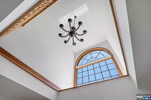309 South Dr, Paramus, NJ 07652 - Photo 7