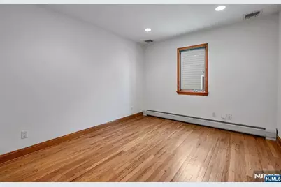 309 South Drive, Paramus, NJ 07652 - Photo 23