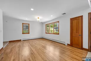 309 South Dr, Paramus, NJ 07652 - Photo 9
