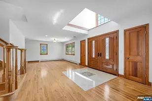 309 South Dr, Paramus, NJ 07652 - Photo 5