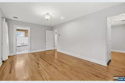 346 Carmita, Rutherford, NJ 07070 - Photo 21