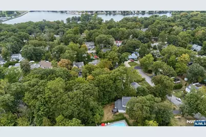 23 Erli Street, Wayne, NJ 07470 - Photo 49