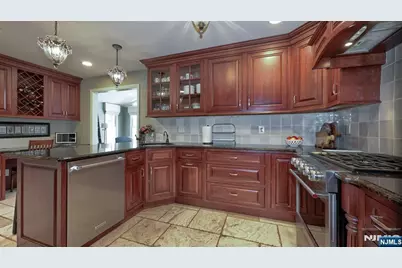 23 Erli Street, Wayne, NJ 07470 - Photo 13