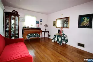 37-17 Jasper Rd, Fair Lawn, NJ 07410 - Photo 3