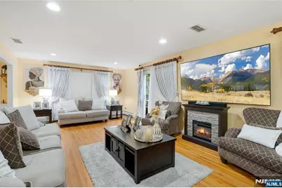 120 E Edsall Boulevard, Palisades Park, NJ 07650 - Photo 17