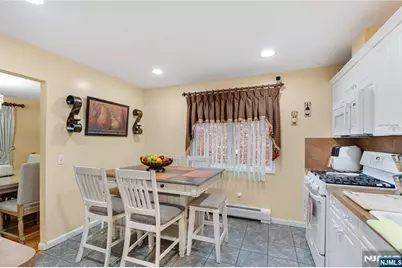 120 E Edsall Boulevard, Palisades Park, NJ 07650 - Photo 19