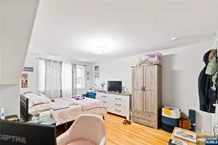 154 Orchard St, Elmwood Park, NJ 07407 - Photo 9