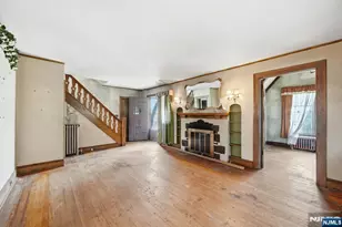 192 Kings Ct, Teaneck Township, NJ 07666 - Photo 13
