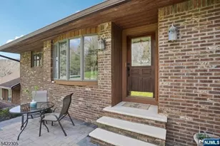 5 Bucky Ln, Vernon, NJ 07462 - Photo 3