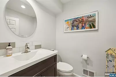 84 Windsor Circle 84C #84C, Washington Township, NJ 07676 - Photo 9