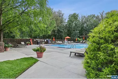 84 Windsor Circle 84C #84C, Washington Township, NJ 07676 - Photo 17