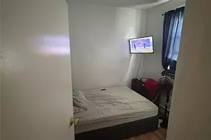 25 Caroline Ave, Clifton, NJ 07011 - Photo 17
