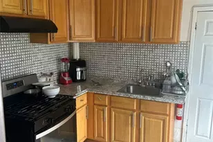 25 Caroline Ave, Clifton, NJ 07011 - Photo 7