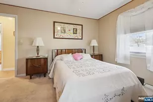 114 Crescent Ave, Waldwick, NJ 07463 - Photo 29