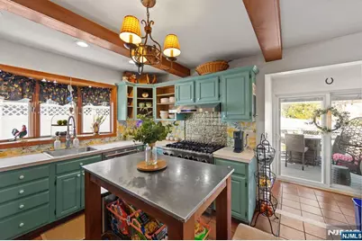 70 Overlook Avenue, Ridgefield Park, NJ 07660 - Photo 25