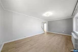 136 Catherine Ave, Mahwah, NJ 07430 - Photo 17