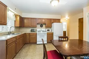 261 Terhune Ave., Passaic, NJ 07055 - Photo 11