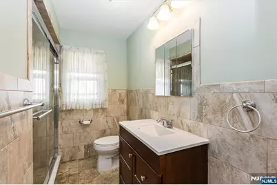 261 Terhune Avenue, Passaic, NJ 07055 - Photo 15