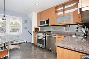 41-01 Geiger Pl, Fair Lawn, NJ 07410 - Photo 11