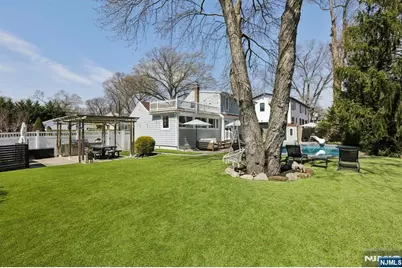 303 Walnut Street, Washington Township, NJ 07676 - Photo 45