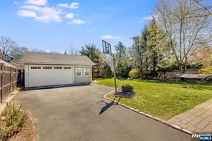 83 Essex Ave, Montclair, NJ 07042 - Photo 29