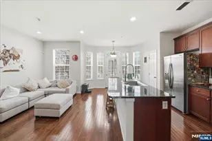 41 Creekside Ct, Secaucus, NJ 07094 - Photo 17