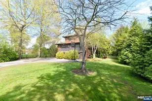 525 Washington Ave, Dumont, NJ 07628 - Photo 33