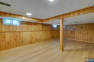 90 Arnot Pl, Paramus, NJ 07652 - Photo 19